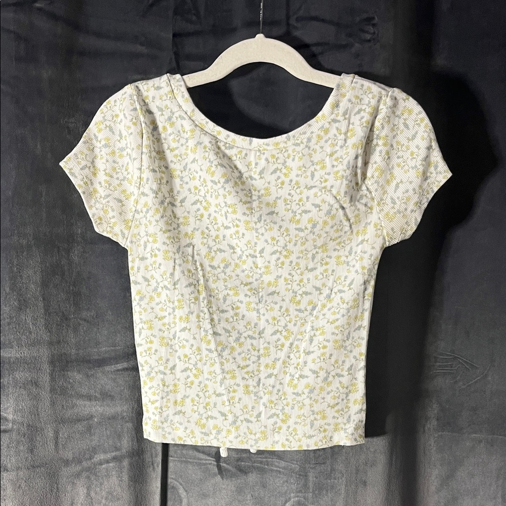 Aeropostale XS Floral Cropped Cut Out Top